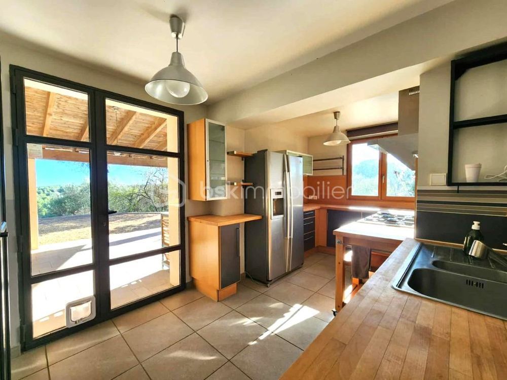 � vendre  Villa P�zenas (34120)