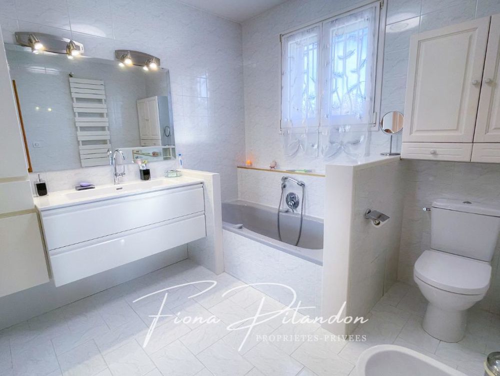 � vendre  Villa Lauris (84360)