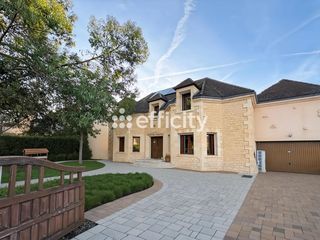  Maison � vendre 9 pi�ces 230 m�