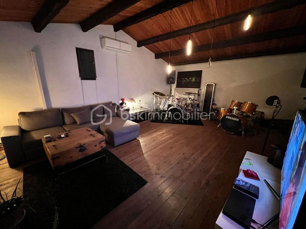 � vendre  Villa Saint-Zacharie (83640)