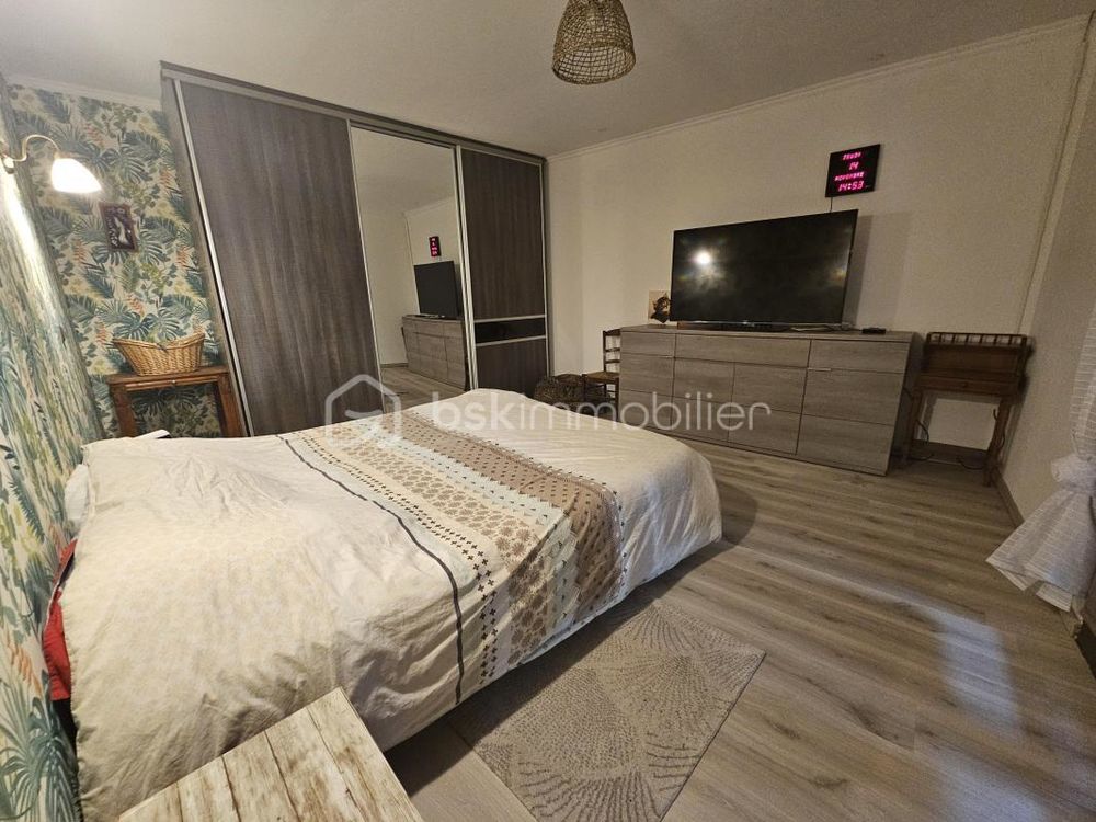 � vendre  Propri�t�/ch�teau Saint-Chinian (34360)