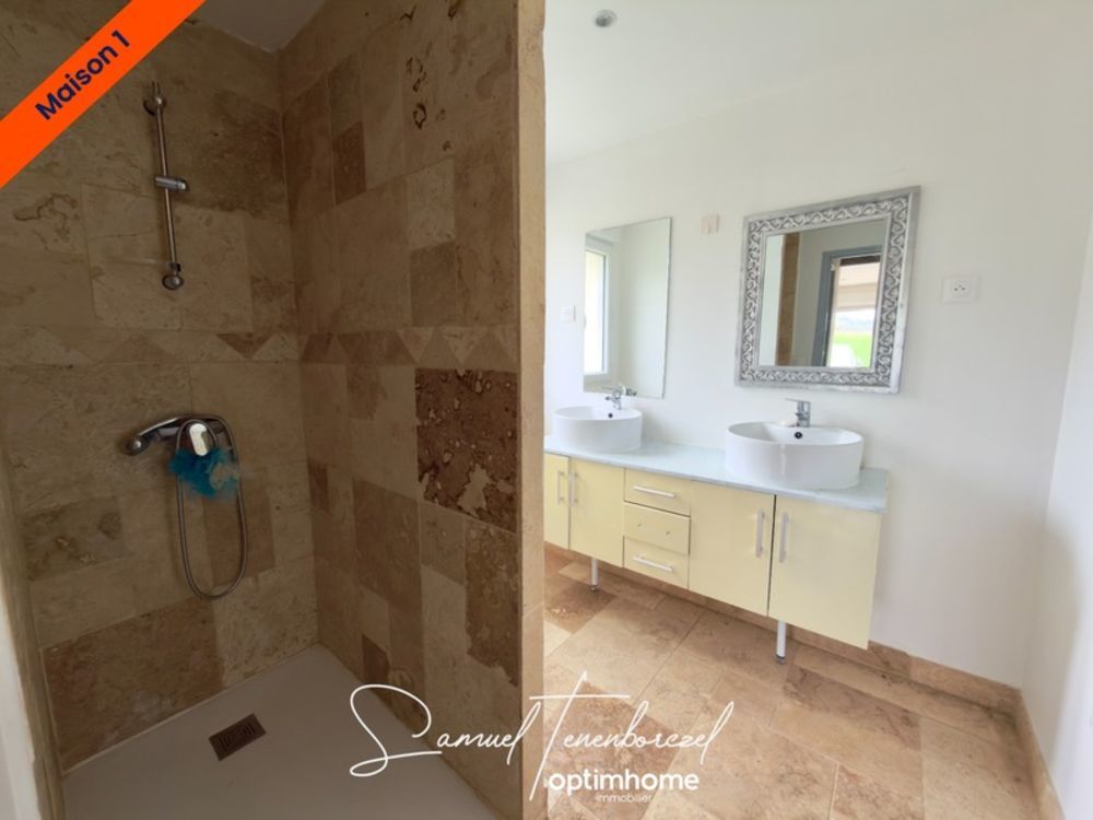 � vendre  Propri�t�/ch�teau Lisieux (14100)