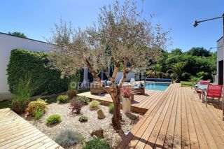  Maison � vendre 6 pi�ces 197 m�