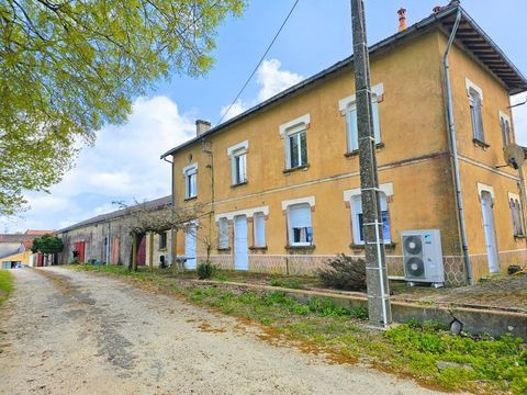   Maison � vendre 8 pi�ces MONBAZILLAC (24) Maison - 8 pi�ce(s) - 200 m�