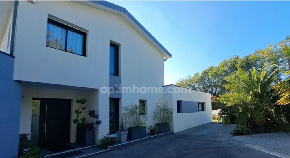� vendre  Maison Gouesnach (29950)