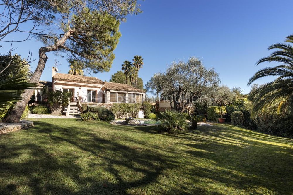 � vendre  Villa Mougins (06250)