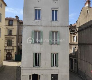  Immeuble � vendre 15 + pi�ces 255 m�