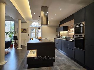  Propri�t�/ch�teau � vendre 10 pi�ces 380 m�