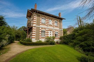  Maison � vendre 15 + pi�ces 300 m�