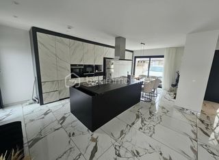  Maison � vendre 6 pi�ces 170 m�