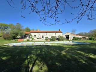  Maison � vendre 7 pi�ces 200 m�