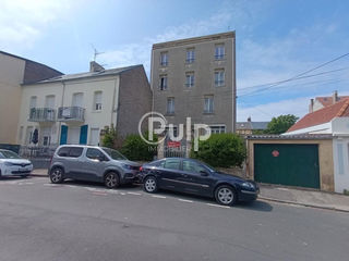  Immeuble � vendre 15 + pi�ces 300 m�