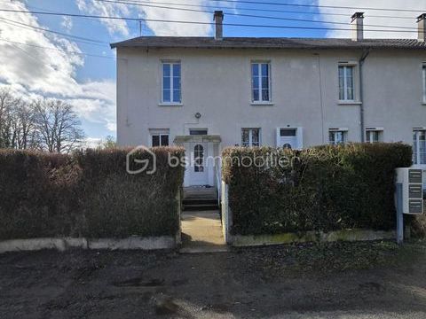   Exclusif, et � saisir � Maison de 104 m2 habitable en excellent �tat et sur un terrain de 1180 m2 environ plus d�pendance de 32 Maison - 7 pi�ce(s) - 104 m�
