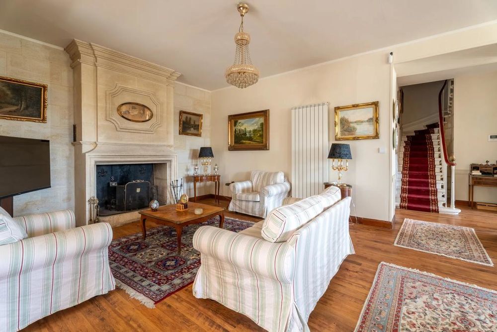 � vendre  Propri�t�/ch�teau Cenon (33150)