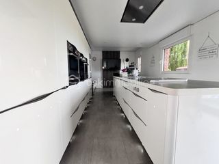  Maison � vendre 9 pi�ces 199 m�