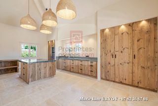  Maison � vendre 8 pi�ces 300 m�