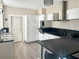  Appartement � vendre 7 pi�ces 147 m�