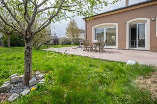  Maison � vendre 6 pi�ces 204 m�