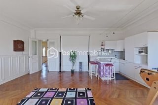  Propri�t�/ch�teau � vendre 11 pi�ces 323 m�