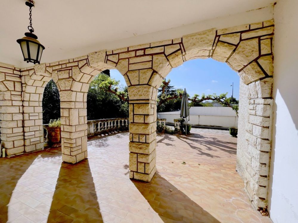 � vendre  Maison Saint-Hilaire-de-Brethmas (30560)