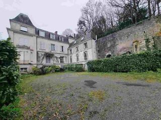  H�tel Particulier � vendre 15 + pi�ces 810 m�