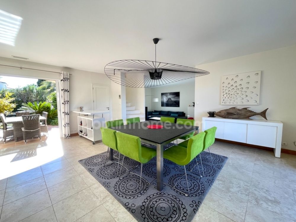 � vendre  Maison Aigues-Mortes (30220)