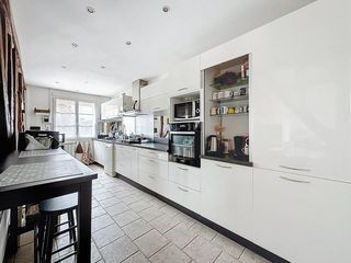  Maison � vendre 8 pi�ces 202 m�