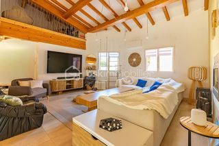  Propri�t�/ch�teau � vendre 9 pi�ces 337 m�