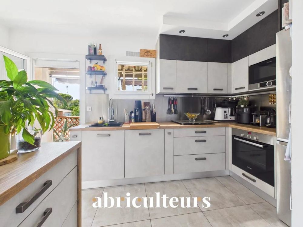 � vendre  Maison Bouc-Bel-Air (13320)