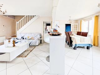  Maison � vendre 4 pi�ces 160 m�