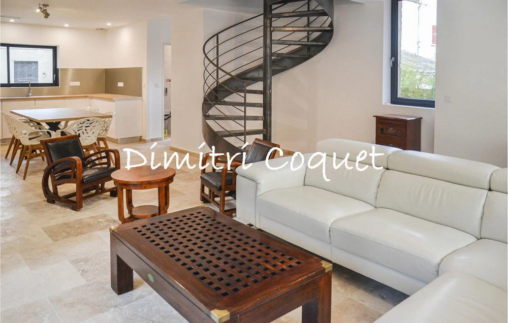 � vendre  Propri�t�/ch�teau P�zenas (34120)