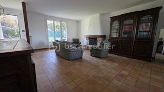  Maison � vendre 9 pi�ces 185 m�