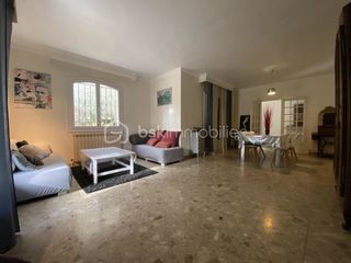  Villa � vendre 6 pi�ces 165 m�