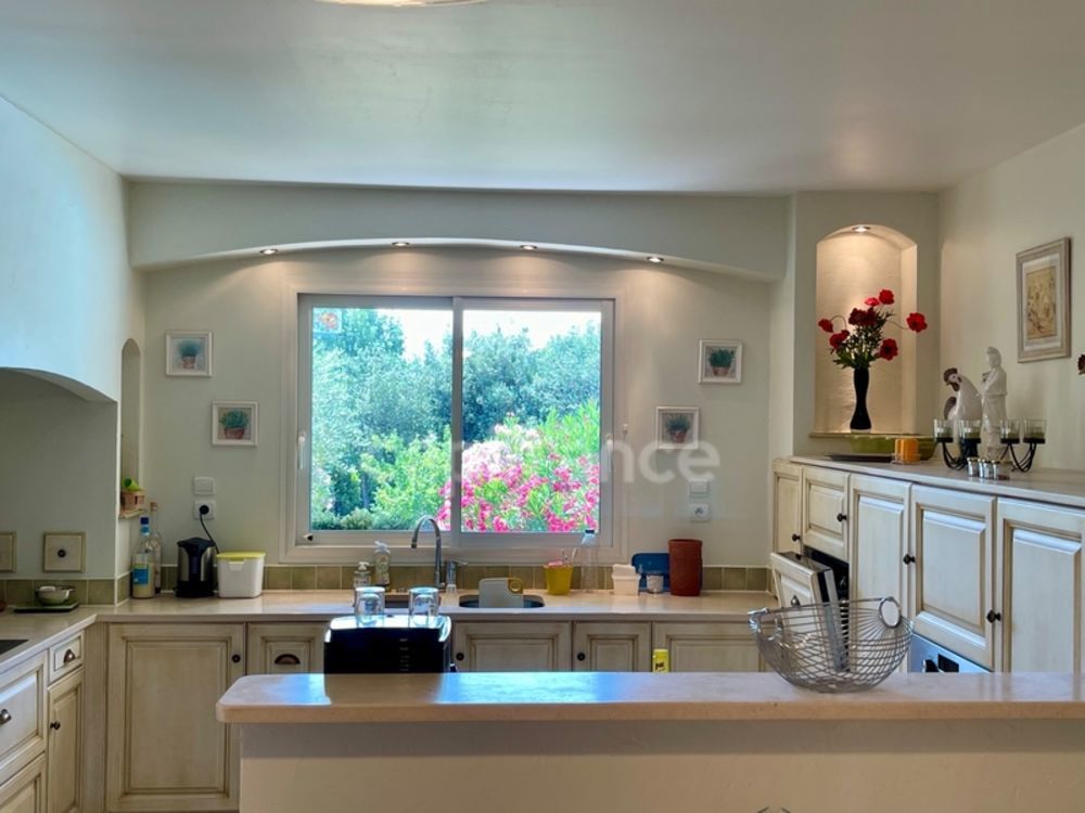 � vendre  Villa Lauris (84360)