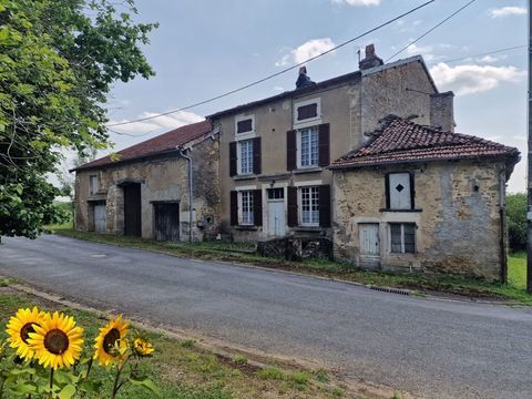   MAISON � vendre 5 pi�ces secteur BOURMONT (52) ENSEMBLE IMMOBILIER � r�habiliter compl�tement / 2000 m2 de TERRAIN Ferme - 5 pi�ce(s) - 120 m�