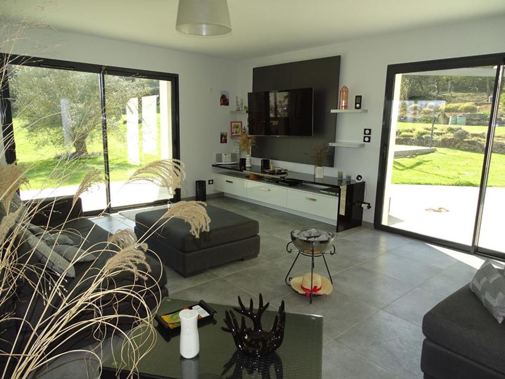 � vendre  Villa Sainte-Nathal�ne (24200)