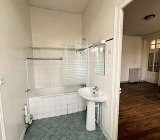  Propri�t�/ch�teau � vendre 12 pi�ces 240 m�