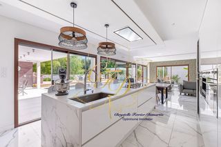  Maison � vendre 6 pi�ces 220 m�