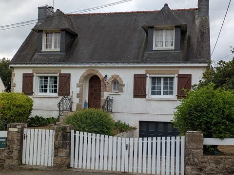   SAINT TUGDUAL MAISON NEO BRETONNE DE 4 PIECES 75 m� ENVIRON VIE DE PLAIN PIED PARCELLE DE 978M� Maison - 4 pi�ce(s) - 100 m�