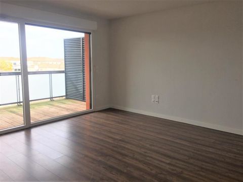   T3 avec terrasse et parking � FONSORBES Appartement - 3 pi�ce(s) - 62 m�