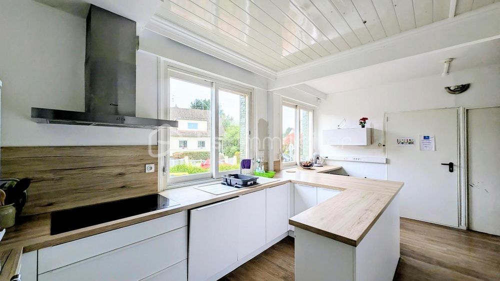 � vendre  Propri�t�/ch�teau Caen (14000)