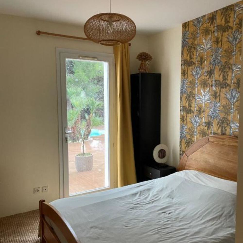 � vendre  Maison M�ze (34140)