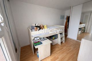  Appartement � vendre 4 pi�ces 77 m�