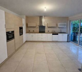  Maison � louer 3 pi�ces 110 m�