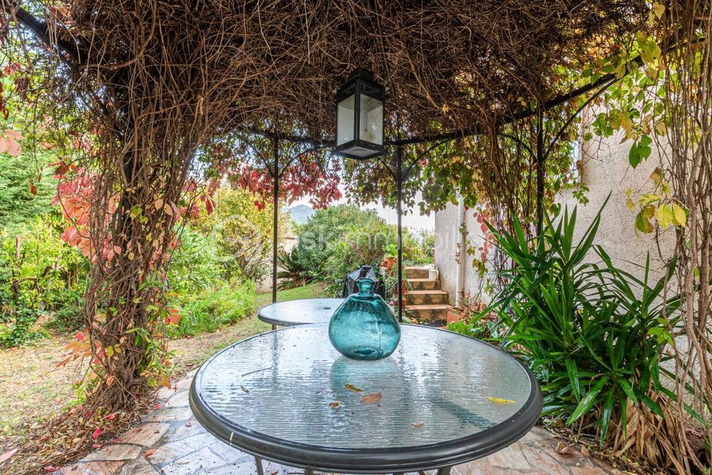 � vendre  Maison Toulon (83200)