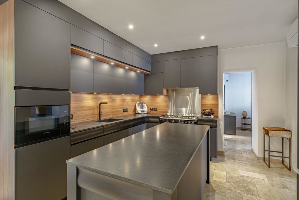 � vendre  Villa Aix-en-Provence (13100)