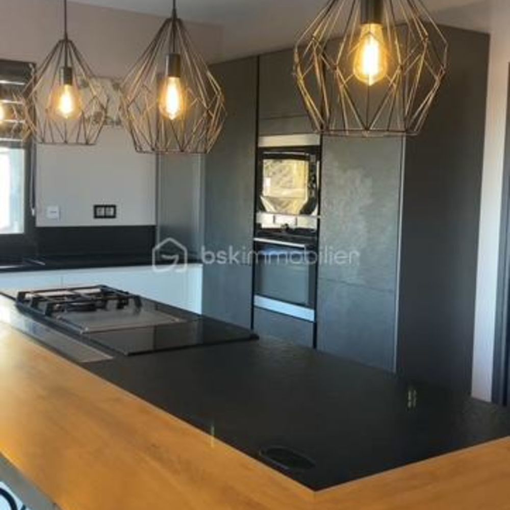 � vendre  Maison Montady (34310)