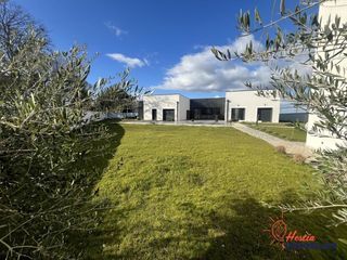  Propri�t�/ch�teau � vendre 6 pi�ces 242 m�