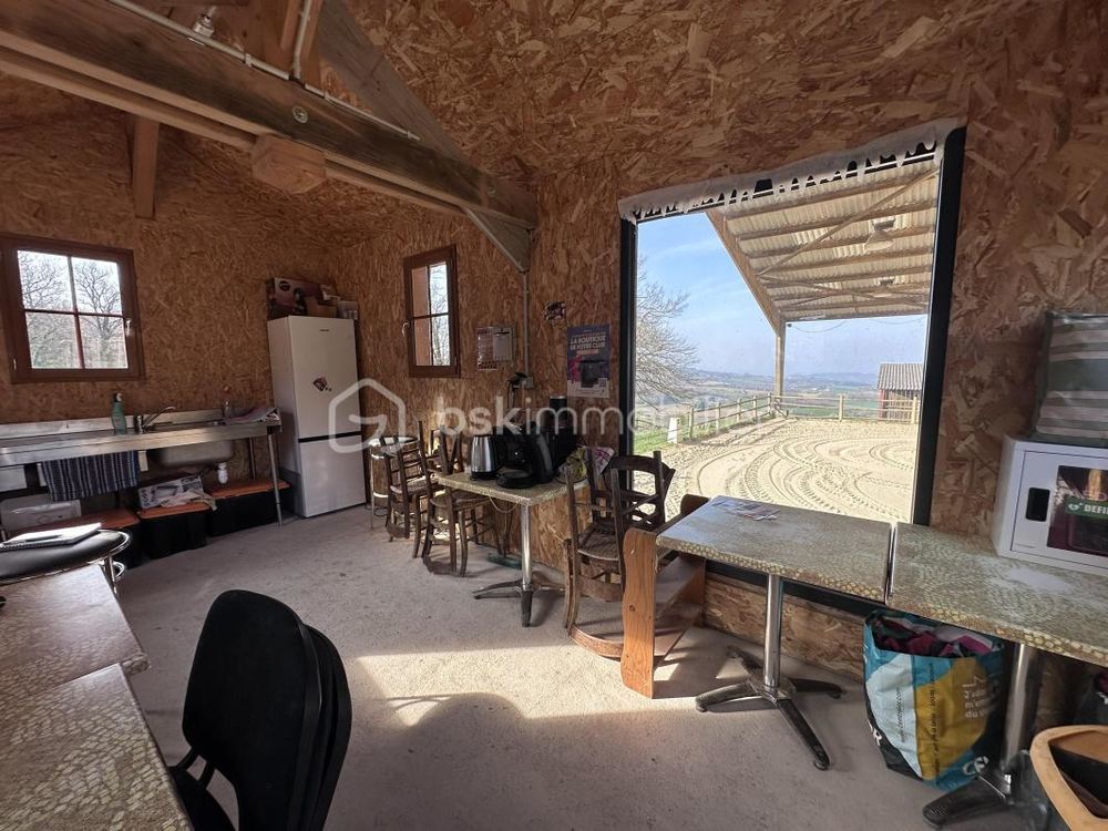 � vendre  Maison Hauterives (26390)