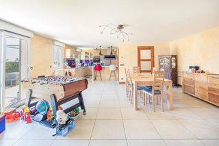  Appartement � vendre 5 pi�ces 145 m�